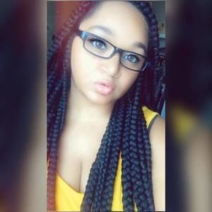 Meet your Posher, Kiyah
